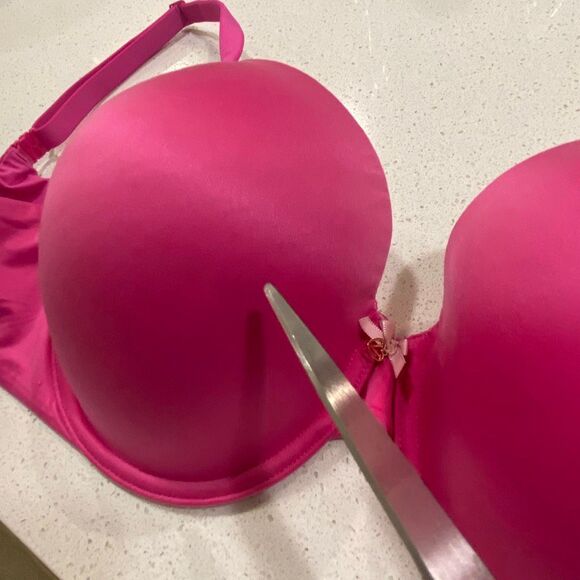 Victoria’s Secret bra, body by Victoria lined perfect coverage bra size 36DD - Picture 7 of 7